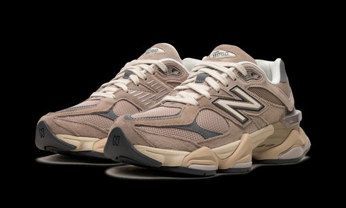 9060 "Driftwood Castlerock"